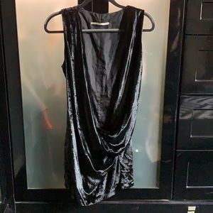 Cynthia Vincent LIKE NEW Velvet Dress